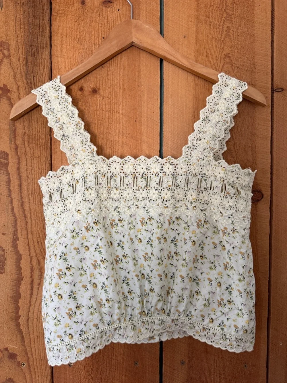 DOEN << ESTELLE TOP IN MOSS PAPILLON FLORAL - Picture 14 of 14